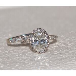 Diamonds Engagement Ring and Wedding Band Set Size 7